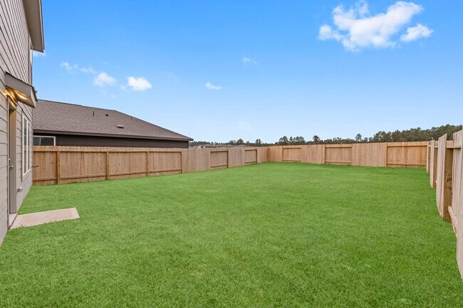 Building Photo - 25373 Carnation Ct