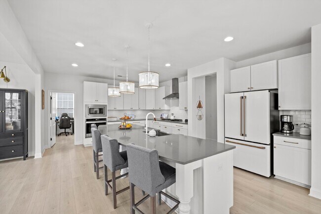 Building Photo - Gorgeous Upscale 5Br/3.5Bth Executive Home in Millbridge Waxhaw