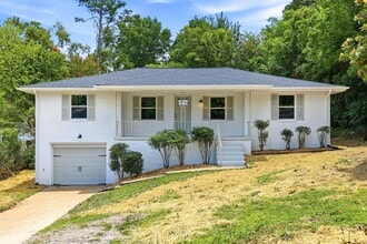 Building Photo - 114 Alpine Dr