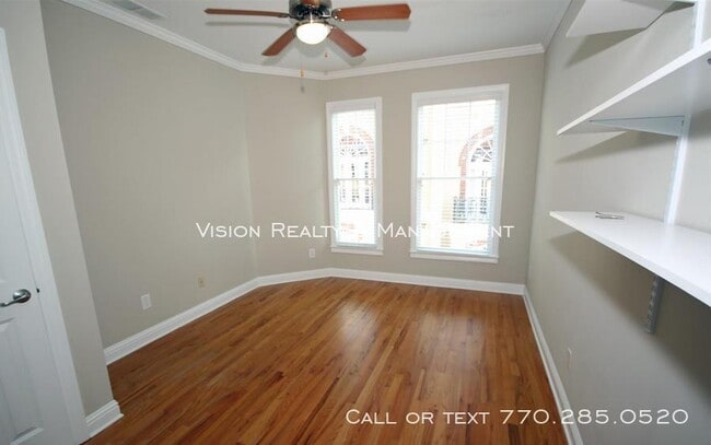 Building Photo - 829 Clifton Heights Ln NE