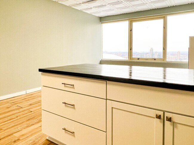 Building Photo - Discover Skyway Connected: Luxury Living in Downtown Minneapolis for $1,199/month!