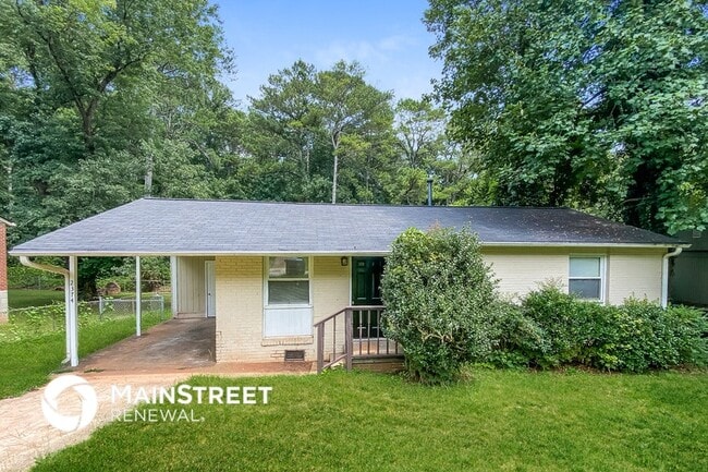 Building Photo - 2374 Baywood Dr SE
