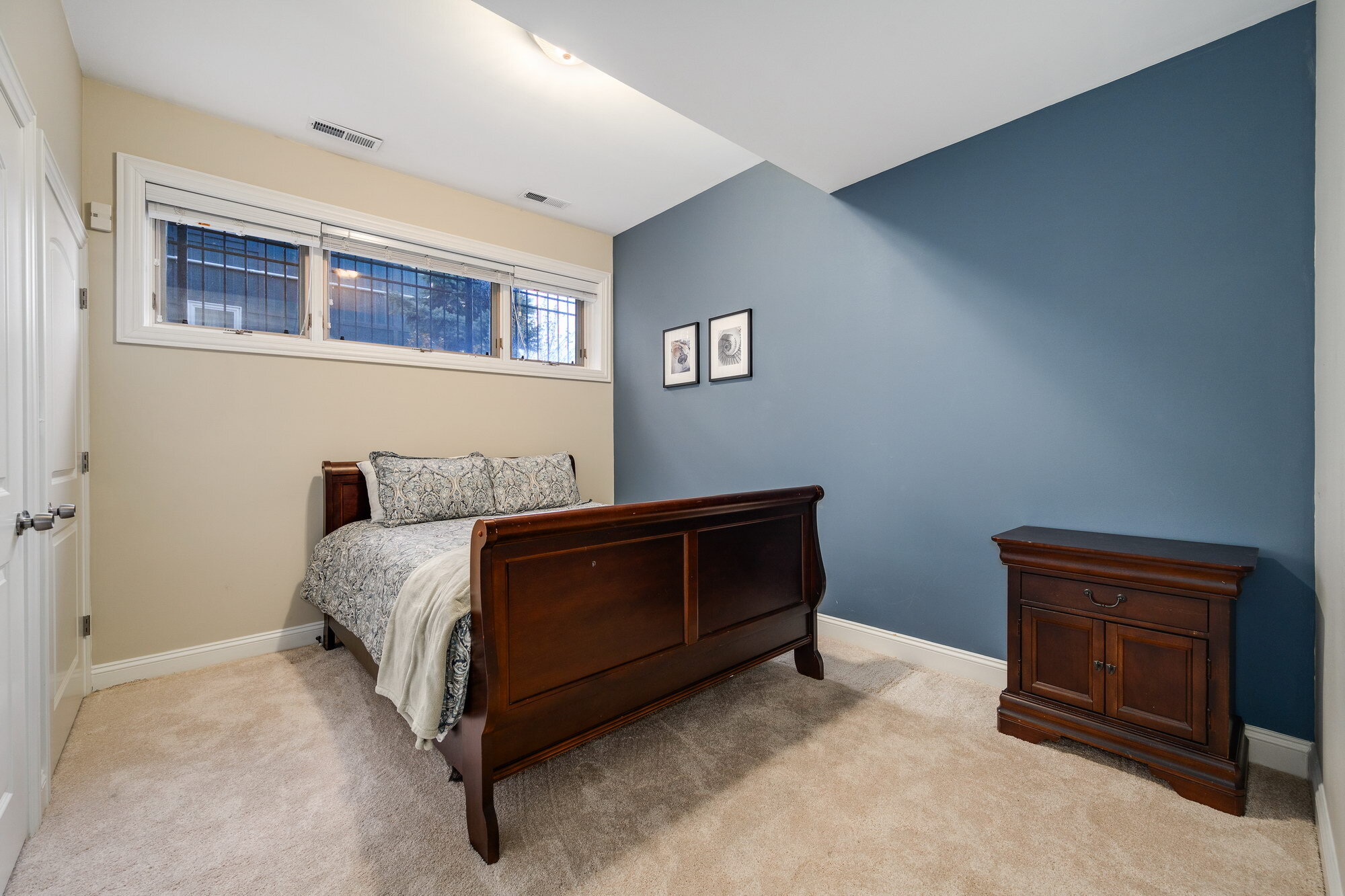 Building Photo - 2512 W Thomas St