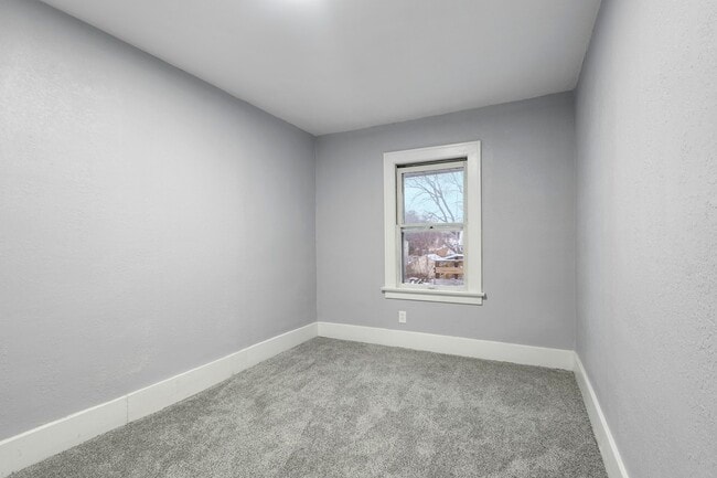 Building Photo - 1728 Berkshire Pl