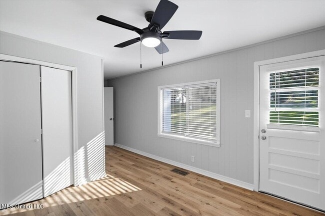 Building Photo - 324 Court St