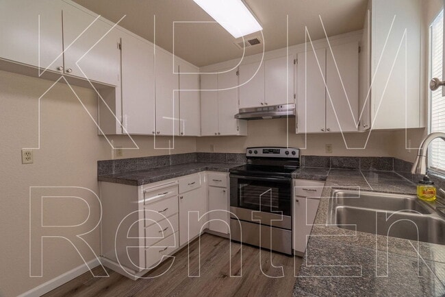 Building Photo - 9209 Fitzpatrick Cir