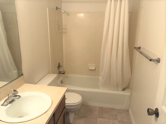 2 Bathrooms with storage - 267 E 500 N