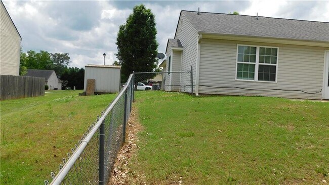 Building Photo - 1562 Langdon Park Dr