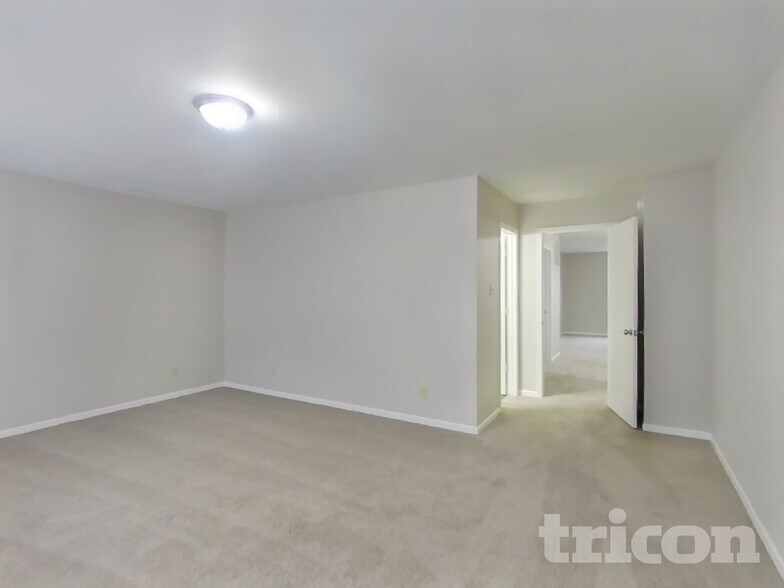 Building Photo - 8439 S Firefly Dr