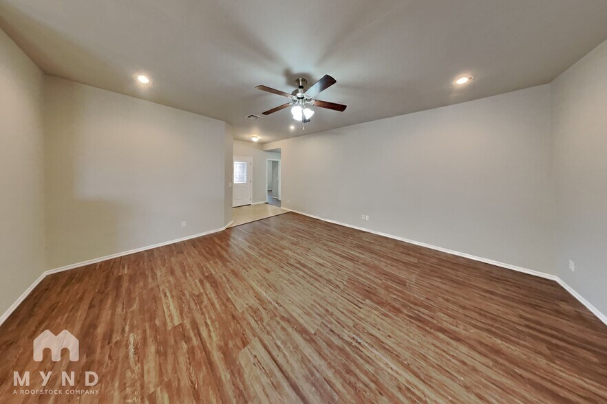 Building Photo - 3332 SE 96th St