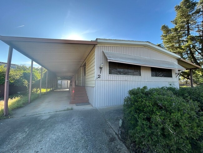 Building Photo - 2 Tarn Cir