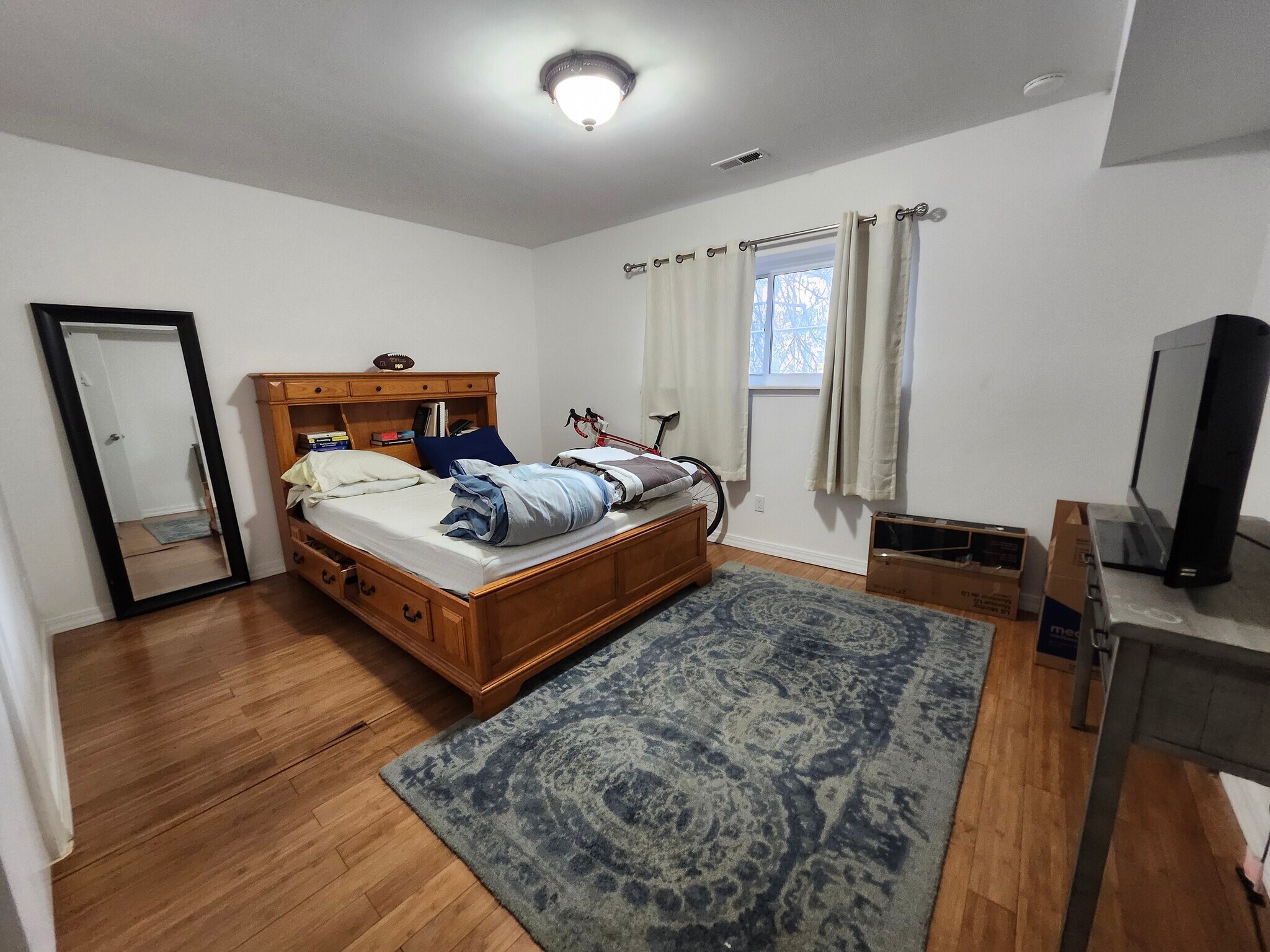 Building Photo - 4 Union Ave