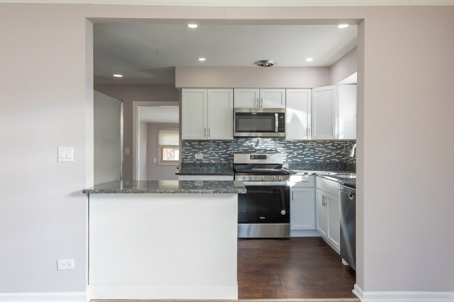 Building Photo - 209 N Dryden Pl
