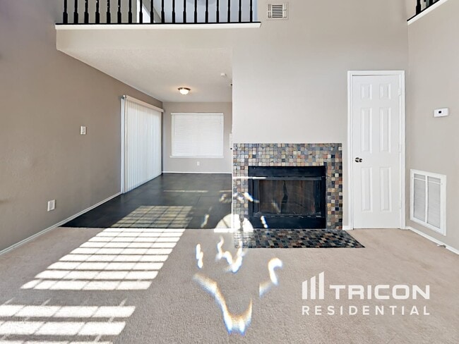 Building Photo - 6701 Silver Sage Dr