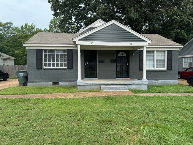 Primary Photo - 87 Eastview Dr