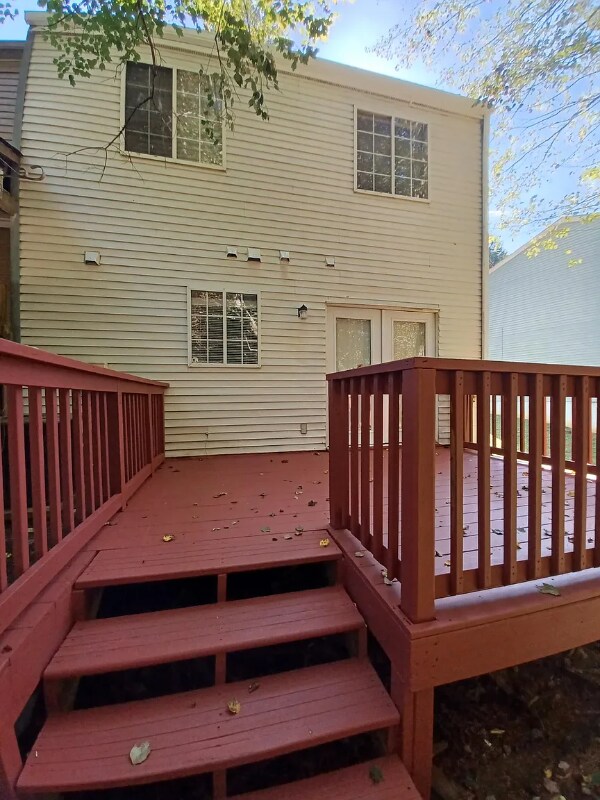 Building Photo - 8893 Roberts Dr