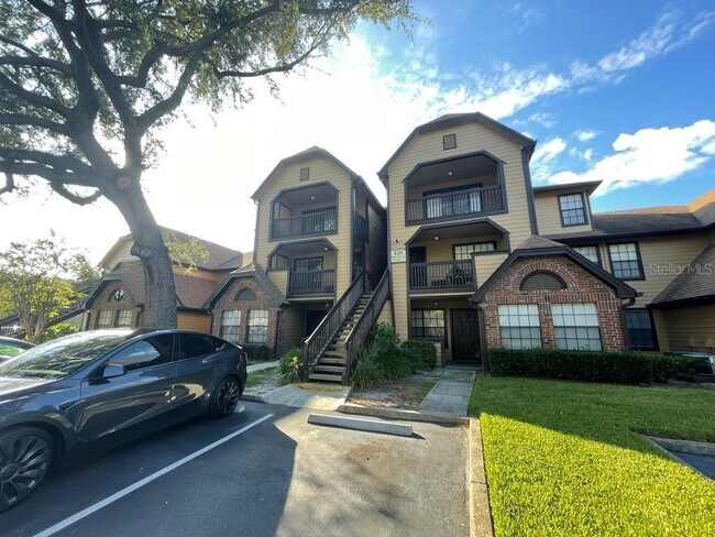 Building Photo - 420 Forestway Cir