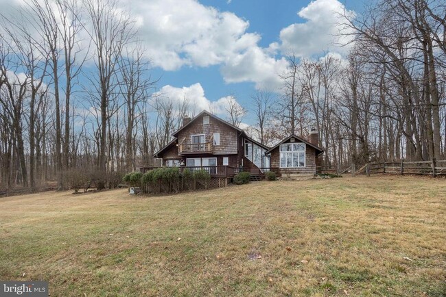 Building Photo - 1104 Tinker Hill Ln