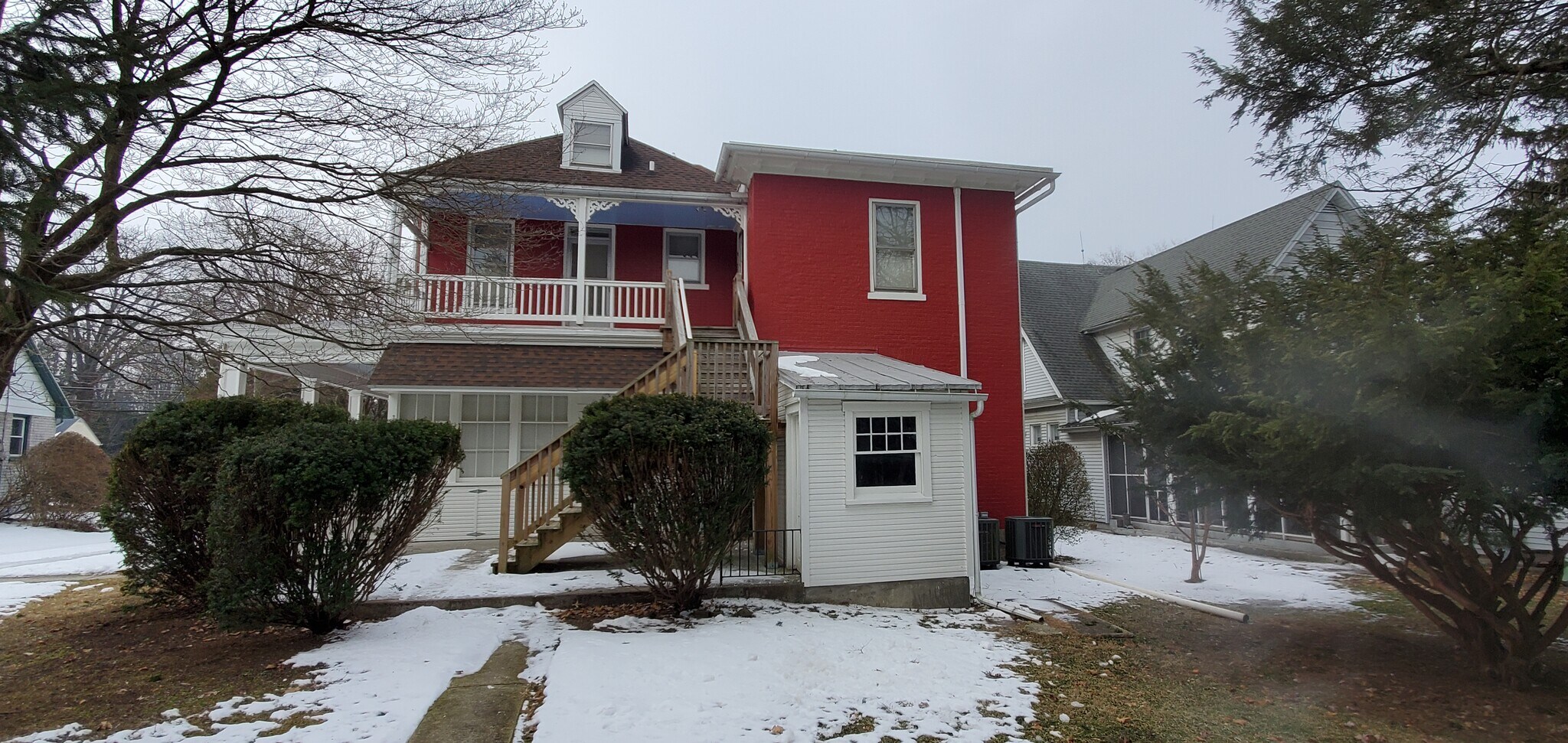 Building Photo - 1054 Cornwall Rd