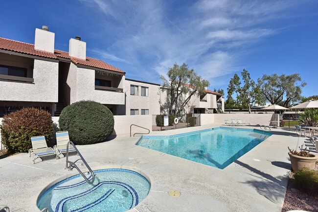 Primary Photo - 2938 N 61st Pl