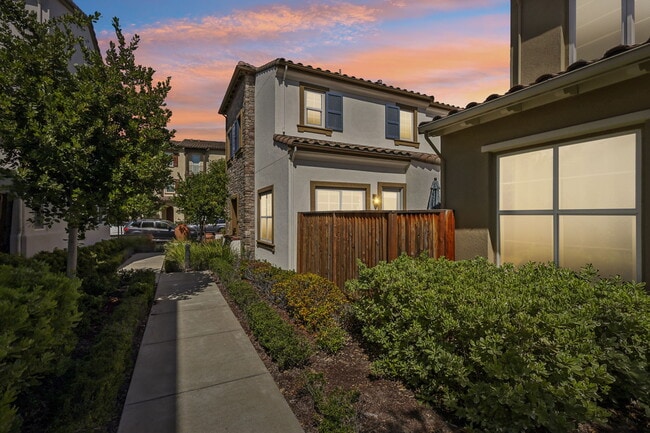 Building Photo - 5010 Barrenstar Way