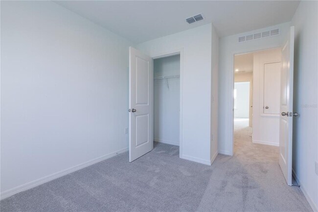 Building Photo - 3316 Thicket St