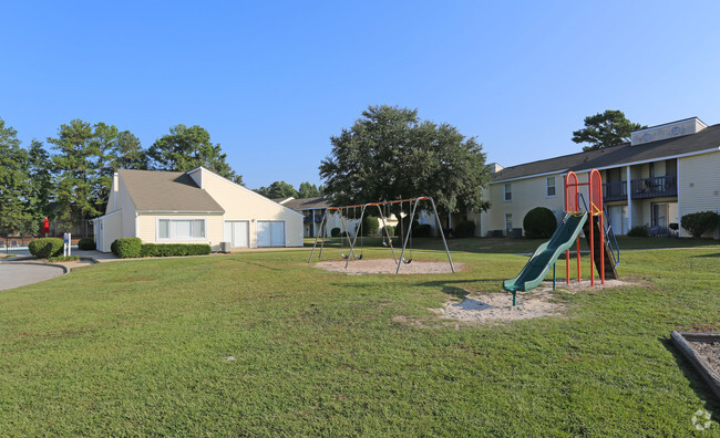 Building Photo - Harbour Landing