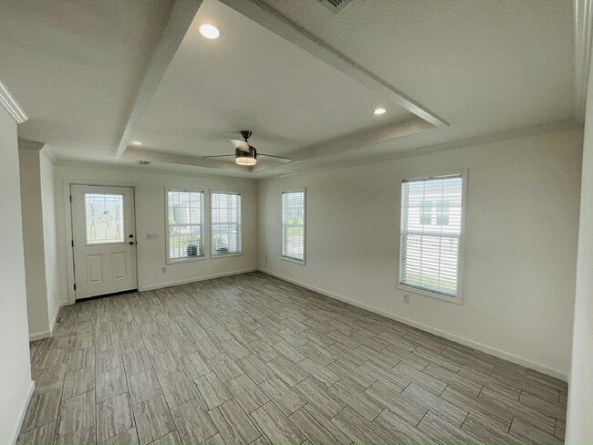 Building Photo - 34857 Robins Song Rd