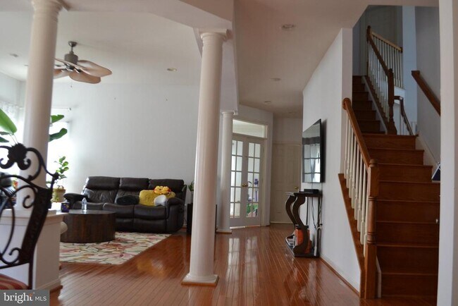 Building Photo - 44339 Apache Cir