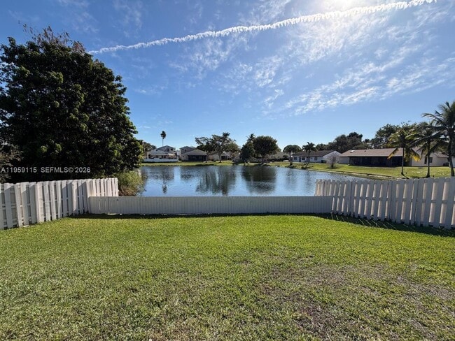 Building Photo - 920 Monticello Ave