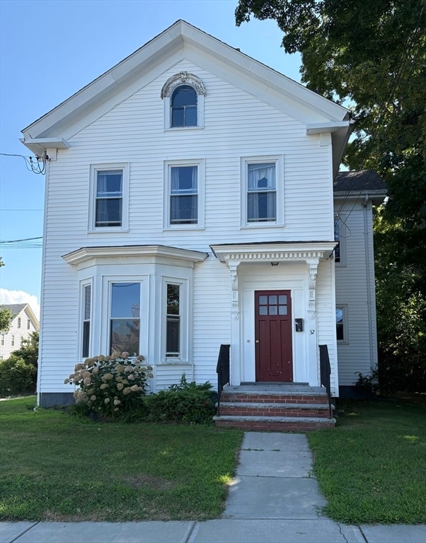Primary Photo - 32 Cottage St