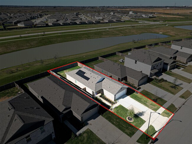 Building Photo - 28923 Great Cyn Dr