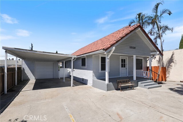 Building Photo - 15329 Paramount Blvd