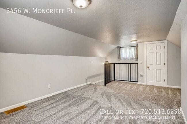 Building Photo - 3456 W Moncrieff Pl