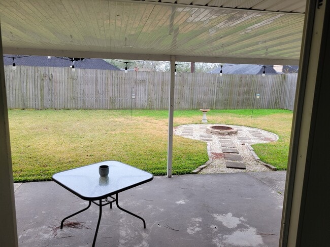 Building Photo - 9150 Nolen Dr