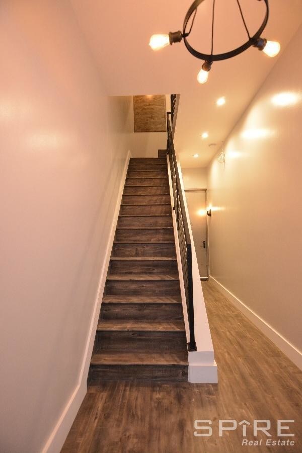 Building Photo - 200 Lawrence Ave