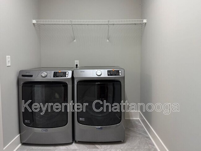 Building Photo - 2368 Little Elm Ln