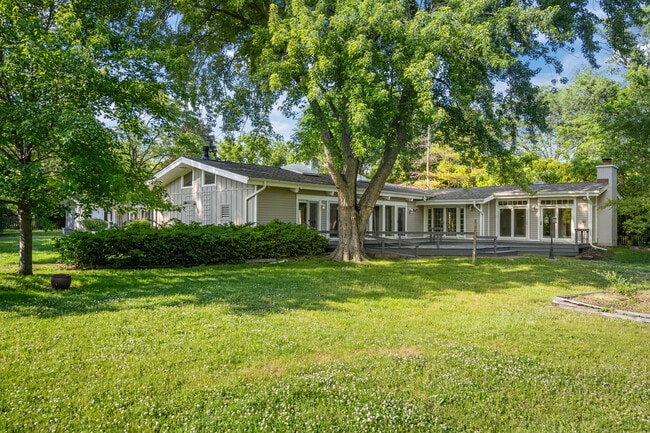 Building Photo - 1161 Winwood Dr