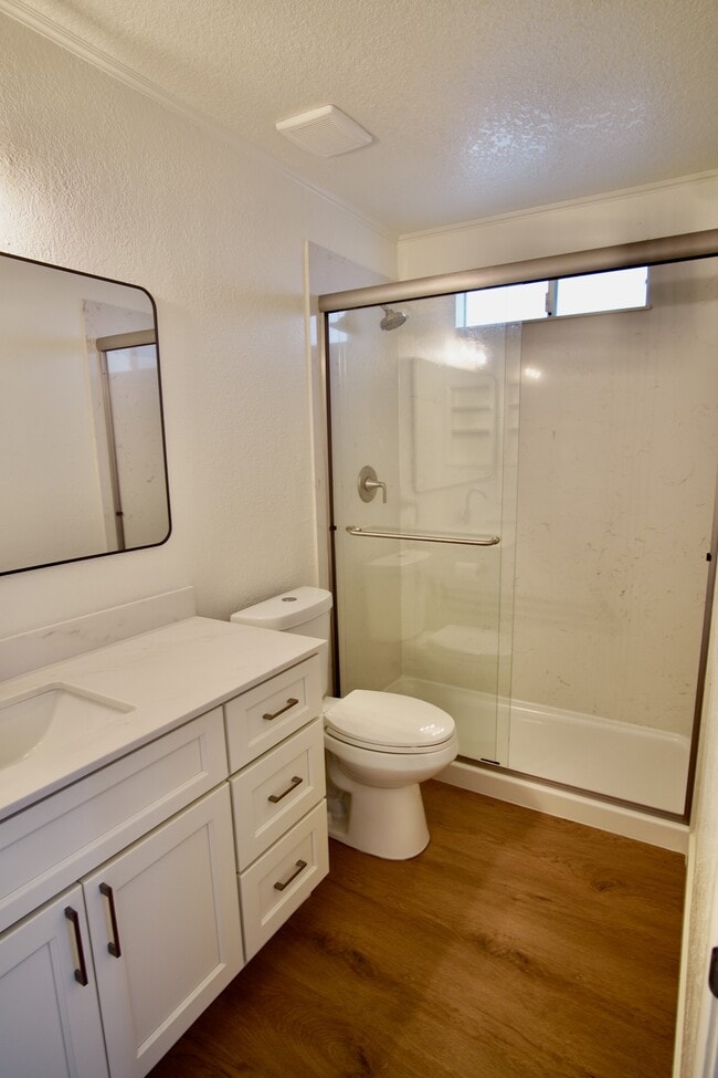 Building Photo - 4400 Sunrise Ct