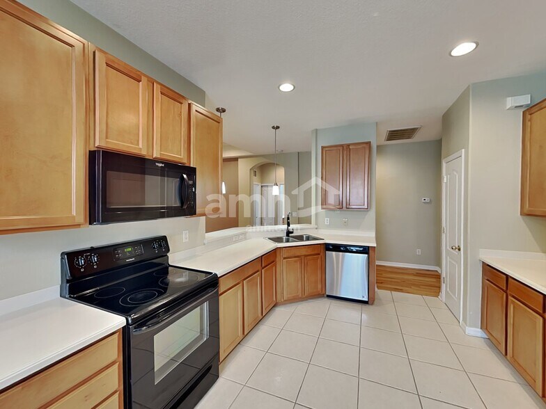 Building Photo - 2311 124th Dr E