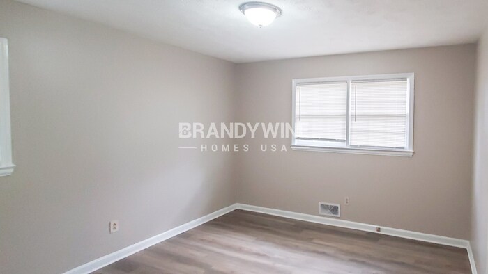 Building Photo - 6695 Keswick Dr