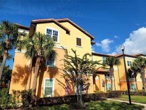 Building Photo - 5475 Vineland Rd