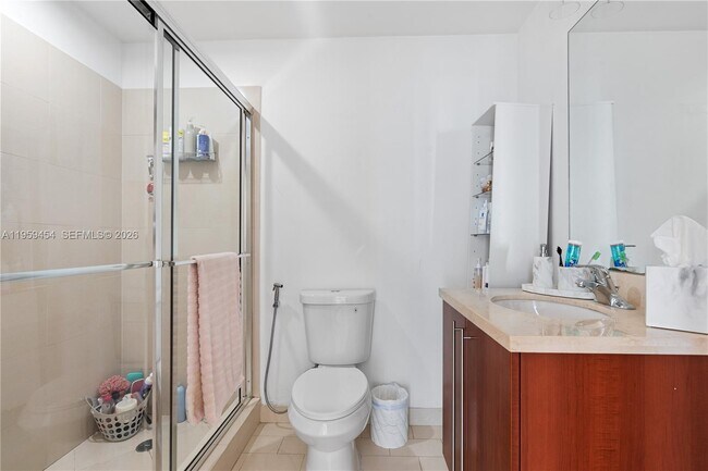 Building Photo - 1111 SW 1st Ave