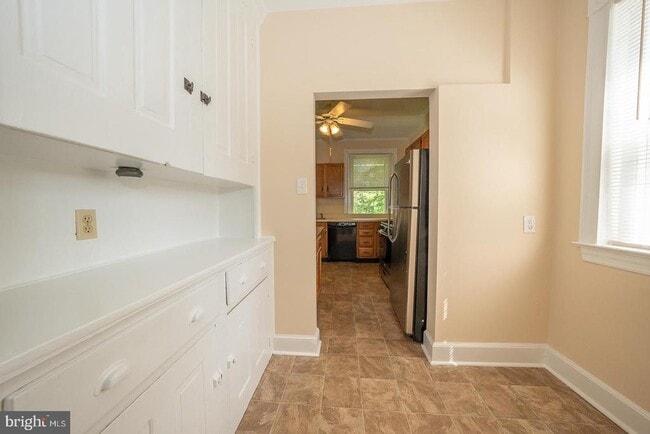 Building Photo - 211 Pennswood Rd