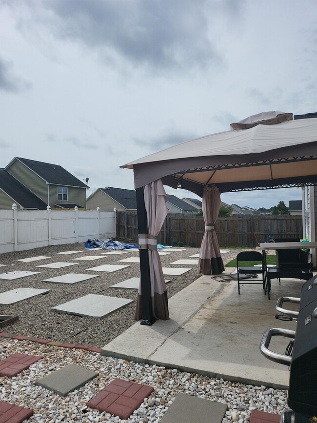 Building Photo - 1217 Barn Owl Dr