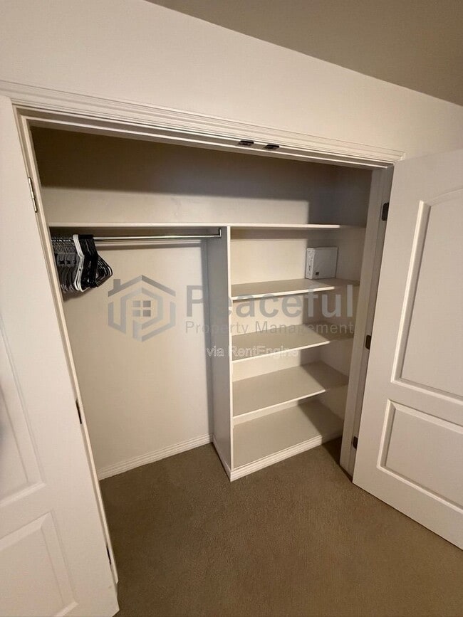 Building Photo - 5386 Emmeline Dr