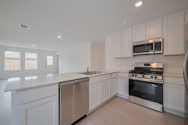 Building Photo - 28723 Texas Sparrow Ln