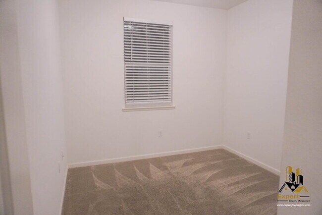 Building Photo - 2939 Limoges Walk