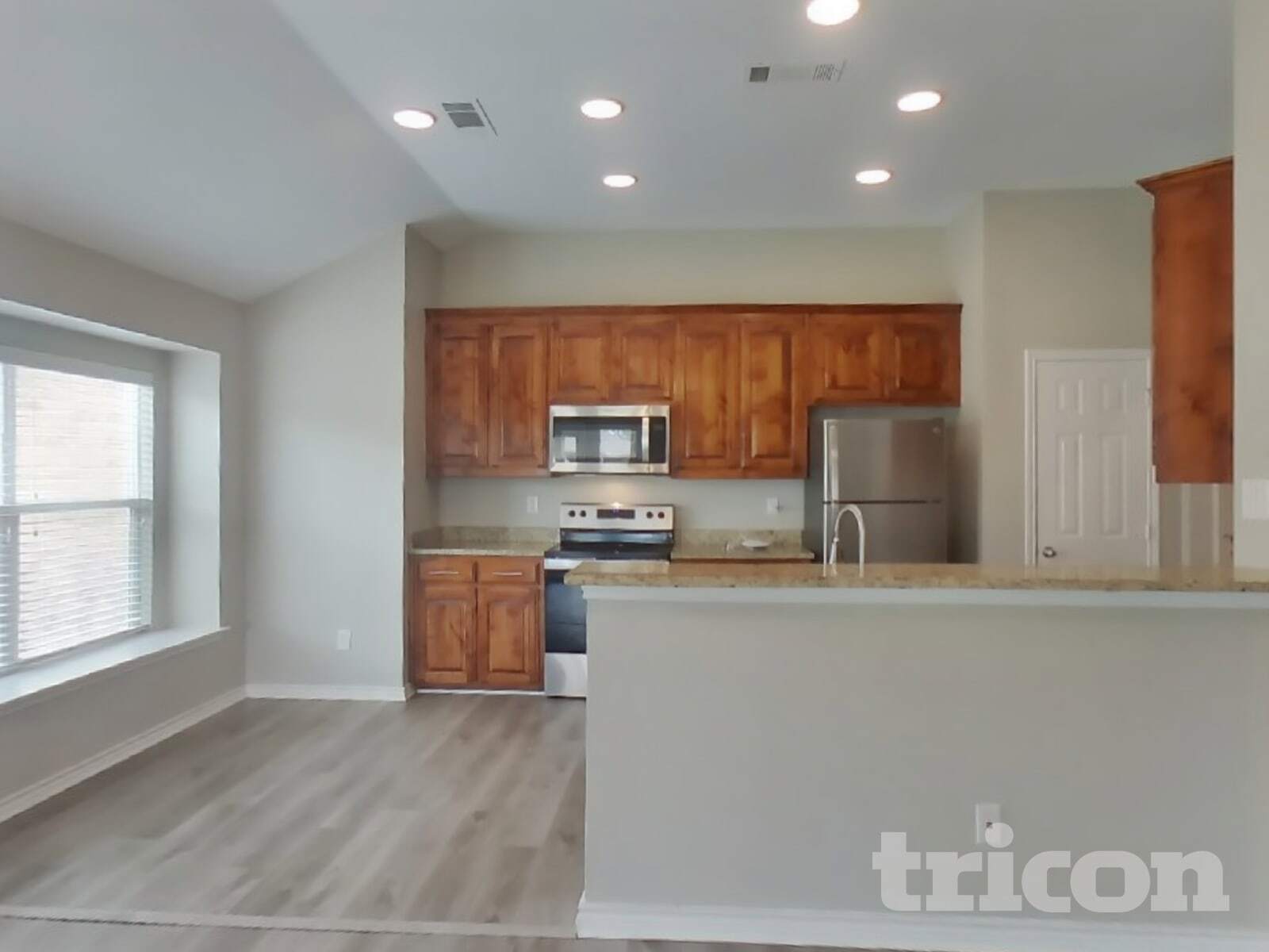 Building Photo - 437 Creek Bend Dr