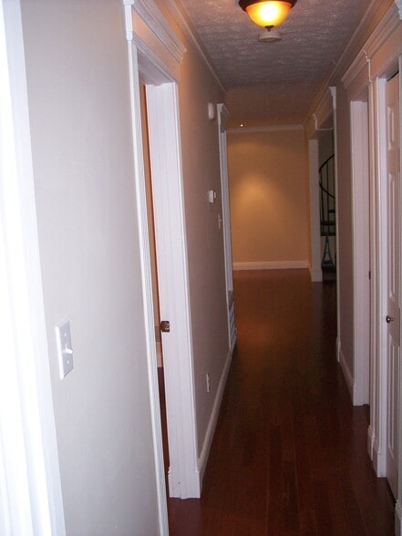 Building Photo - 3688 Idle Creek Dr